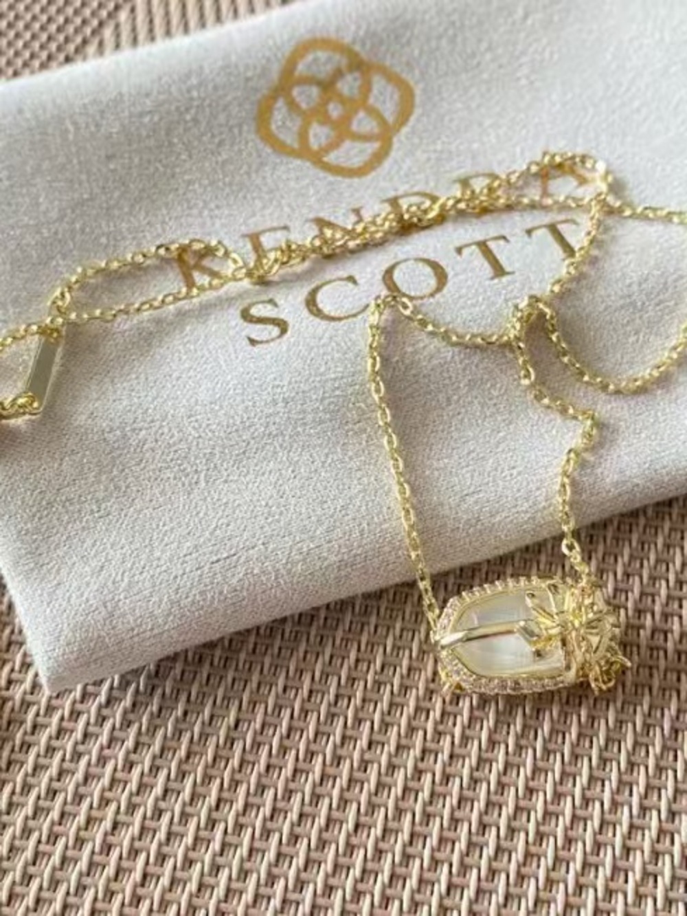 Kendra Scott Gold Pendant Necklace with White Stone